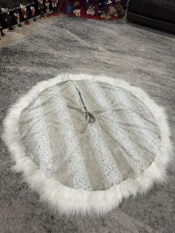 55 Inches In diameter Tree Skirt Reversible