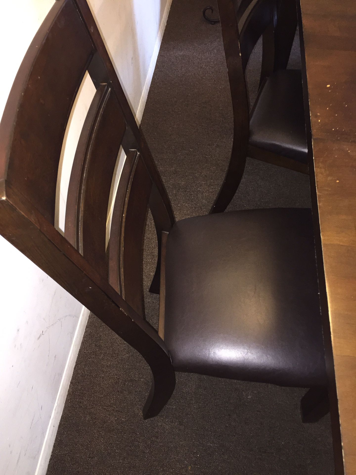 Antique 6 Chair Table Brown Color