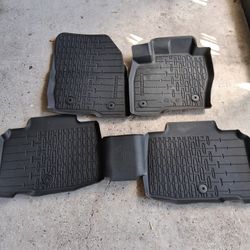 2019 Thru 2021 Lincoln Nautilus OEM Tray Style Molded Black Floor Mats Kit 4pcs