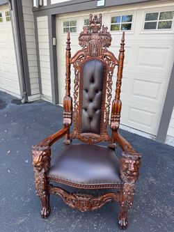 Carved Wood Lion Throne Chair