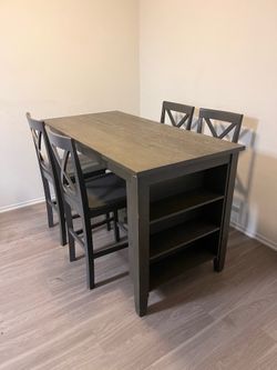 Dining table!!! set of chairs included