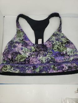 Lululemon sports bra