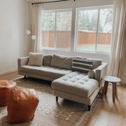 Article - Tufted Right Sectional Sofa
