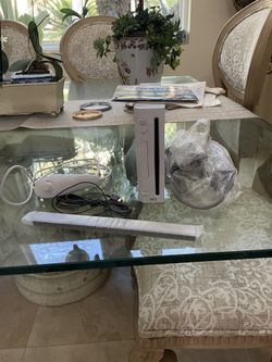 White NINTENDO WII