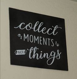 COLLECT MOMENTS NOT THINGS BLACK SLATE STYLE WALL ART INSPIRATIONAL QUOTE SIGN HOME DECOR