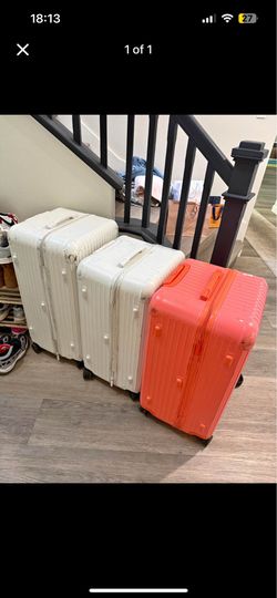 LUGGAGE SUIT CASES