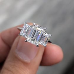 4.50Ctw Emerald LabGrown Diamond Ring 14KW