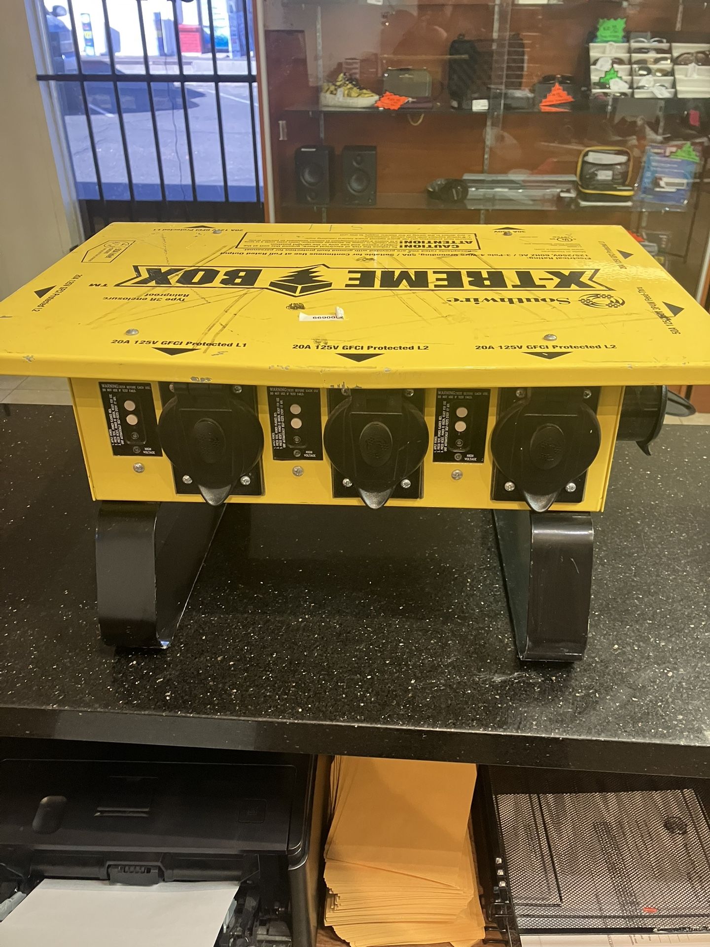 Southwire 6506ugsx Power Distribution Center 110923-1 JAR