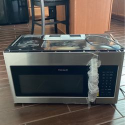 Frigidaire Under Counter Microwave 