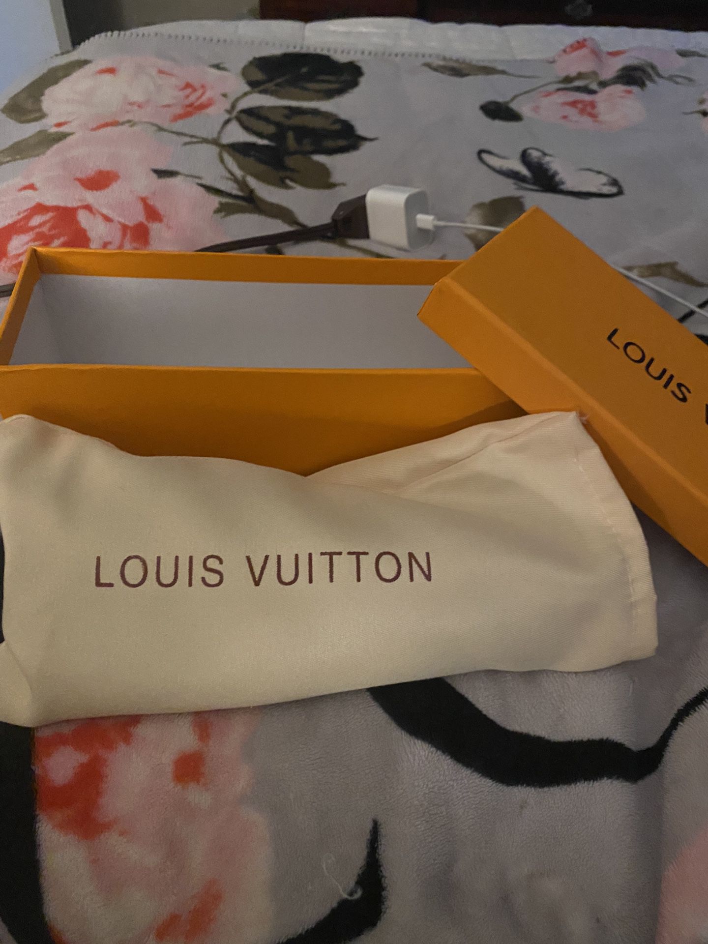 Louis Vuitton Thermos - 2 For Sale on 1stDibs  louis vuitton thermos  bottle price, louis vuitton flask, thermos louis vuitton