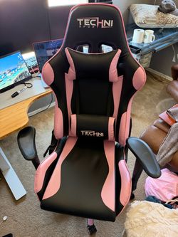 Pink and black techni sport egirl gamer girl gaming chair