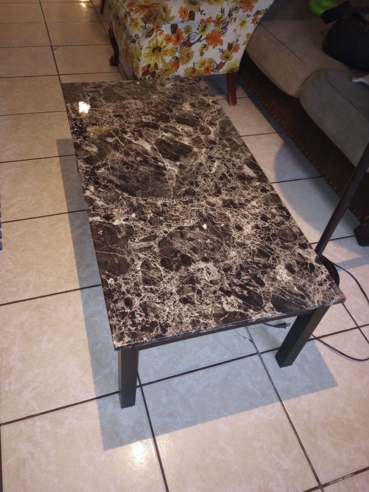 Lamp And Center Table.