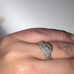 10k White Gold Size 7 Engagement Ring 1ct