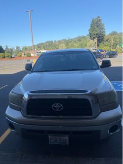 Toyota tundra 2008