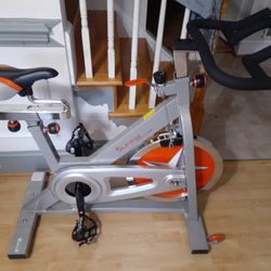 Sunny  Healthy & Fitness 