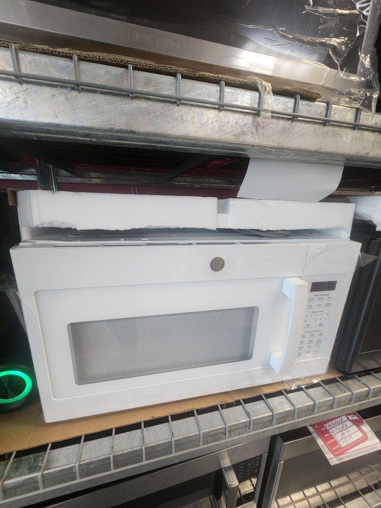 Ge 30 Inch Over The Range Microwave 1.7 Cu Ft