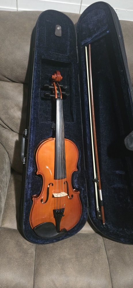 4/4 VIOLIN $49