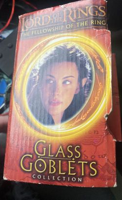 Lord of the Rings: The Fellowship of the Ring Arwen the Elf glass goblet. 