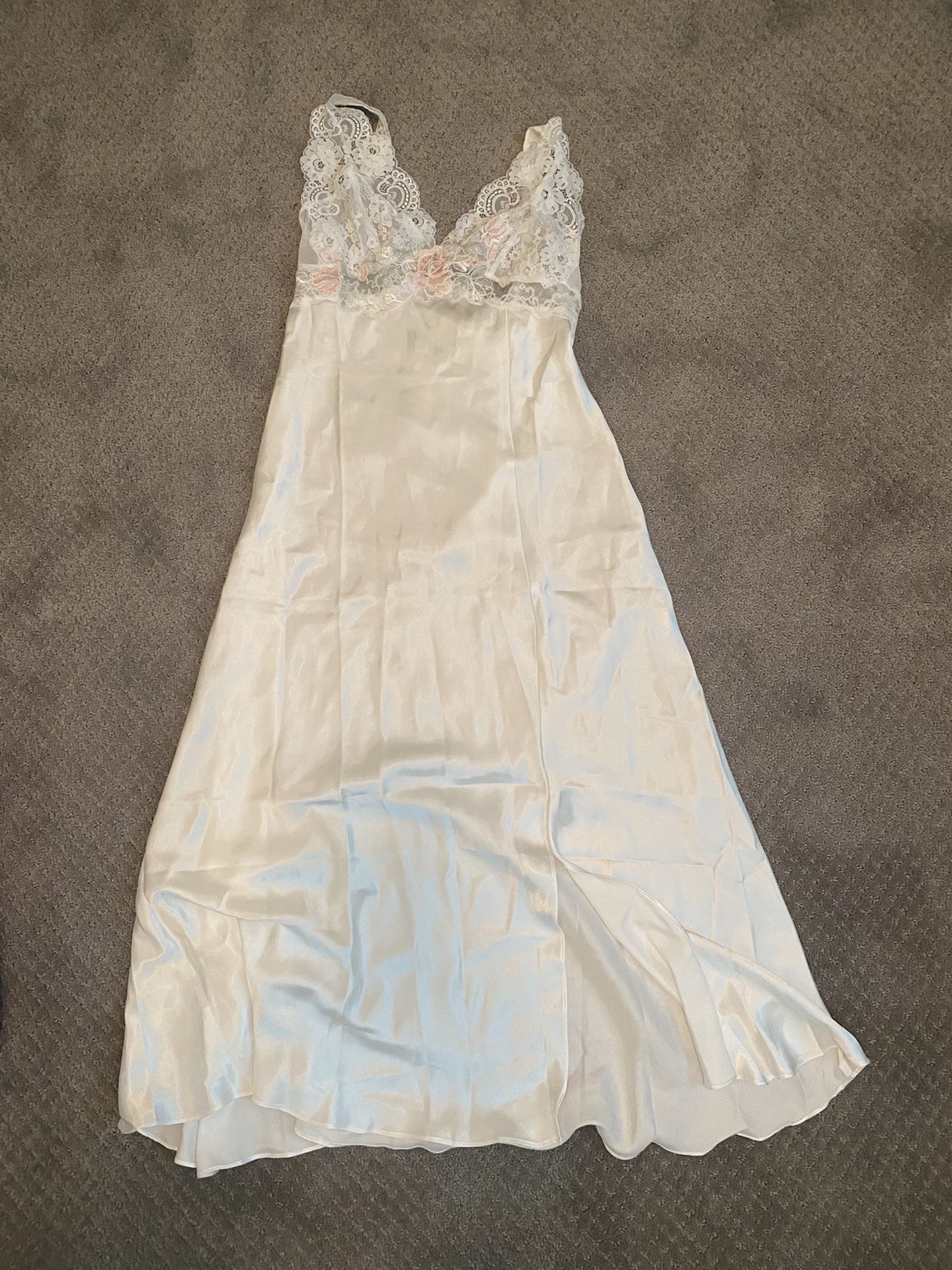 Nightgown (never worn, tags attached)