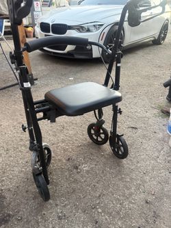 New! 4 wheel Rollator with seat