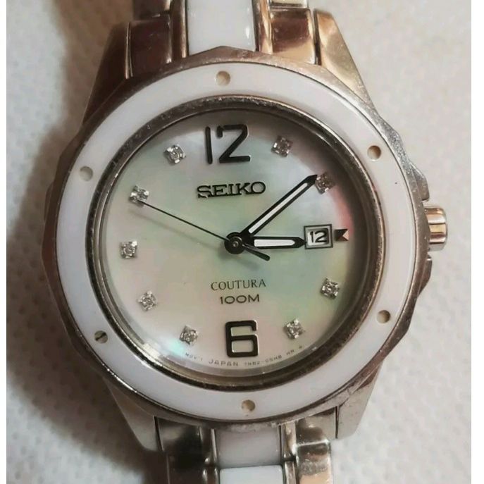 Womans Seiko Ceramic 7N82-0HH0 Sapphire Crystal Watch for Sale in  Christiana, DE - OfferUp