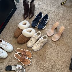 Women’s/ Girls Shoes