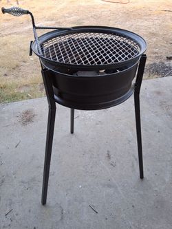 Swivel  bbq pit