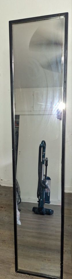 Long body mirror
