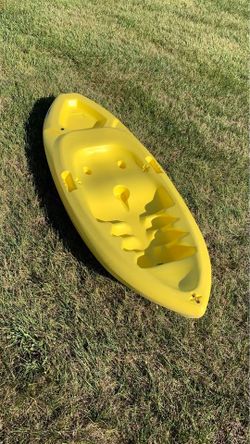 Kids / Youth Kayak – Lightweight Sit-On-Top
