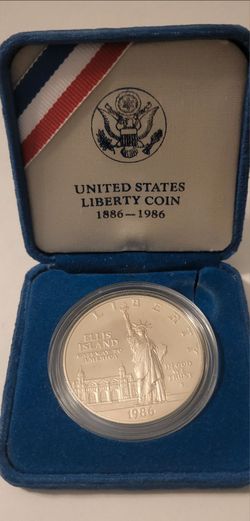 1986 Statue of Liberty Centennial Commemorative Silver Dollar