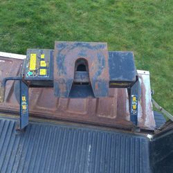 16k Rated 5th Wheel Trailer Hitch