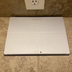 Microsoft Surface Pro 3 Touch Screen 4th Gen i3 with Backlit Keyboard