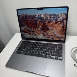 MacBook Air 13 2022 M2 16Gb 1Tb 116 Cycles