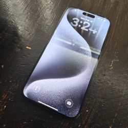 iPhone 15 Pro Max - 256GB - Unlocked 