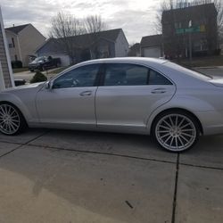 2007 MERCEDES S550 RIMS and Parts 