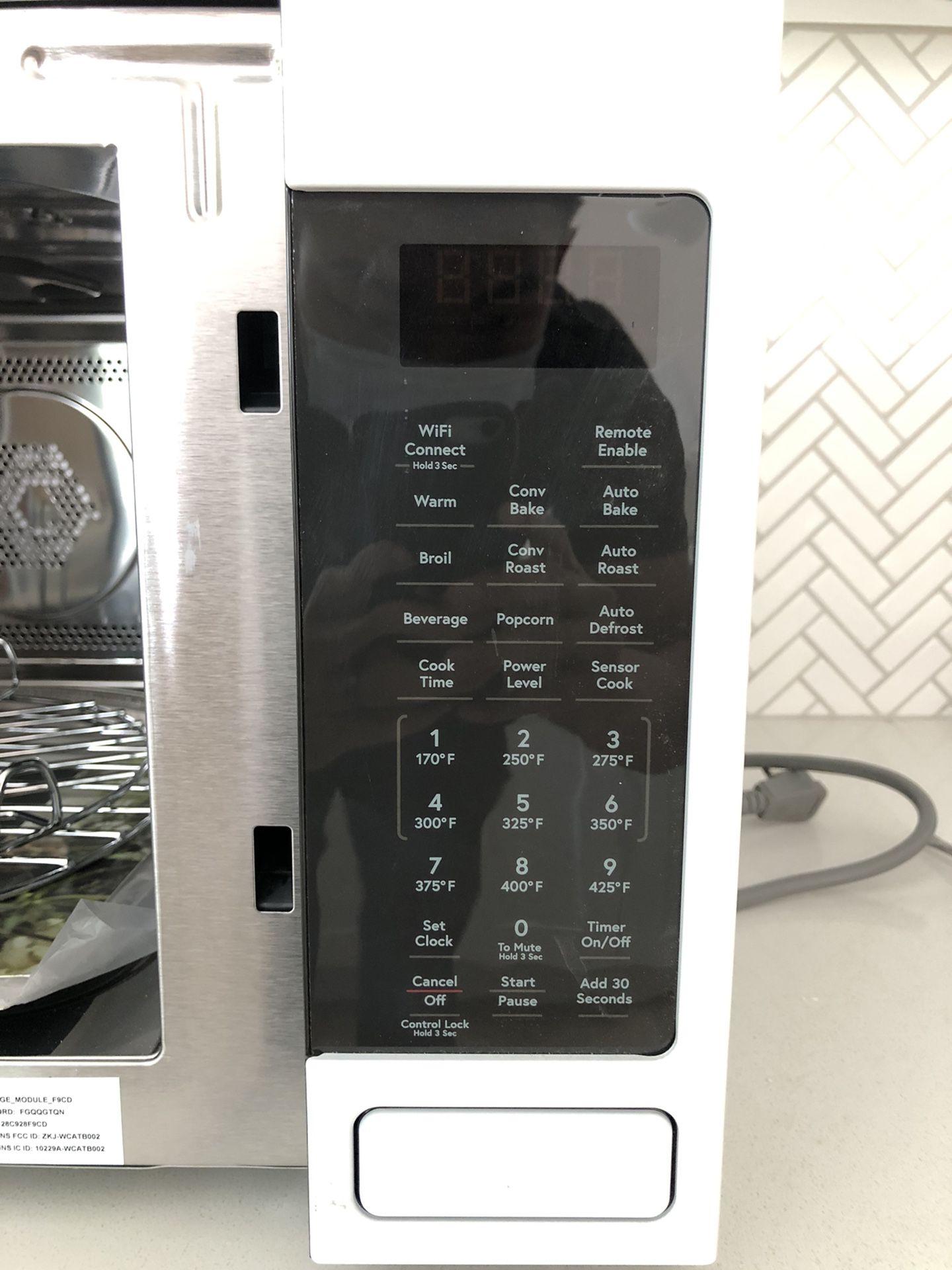 Cuisinart AMW-60 3-in-1 Microwave Airfryer Oven - Brand New, Never Used!  for Sale in Syosset, NY - OfferUp