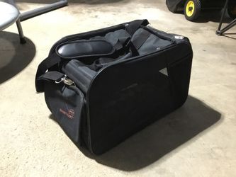 Pet carrier