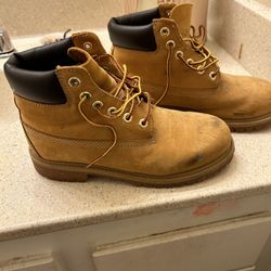Timberland Boots  For Boys  Size 3