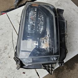 Toyota Tundra left Headlight lid oem