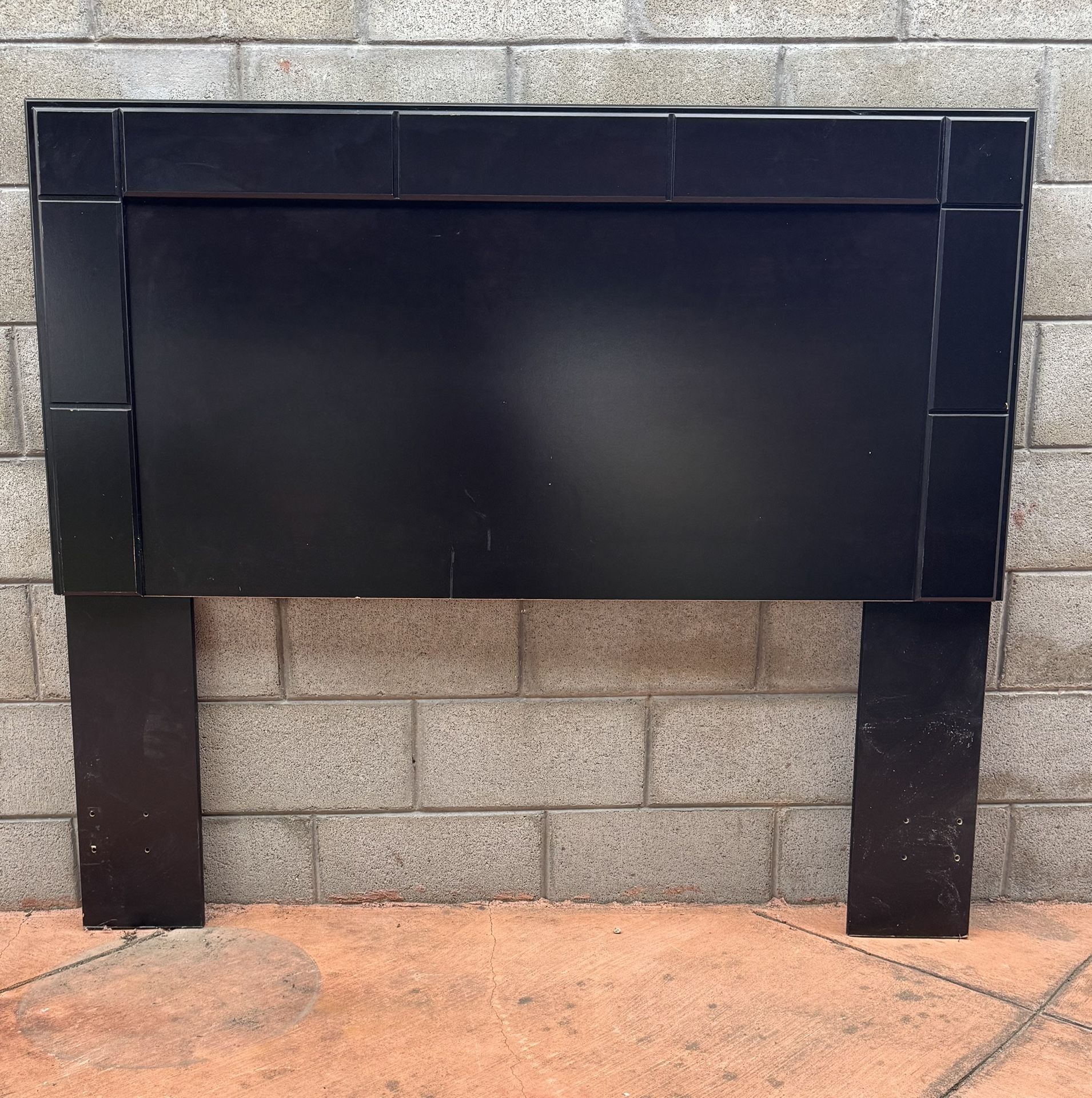 Headboard 