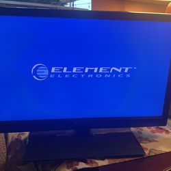 13 inch TV work good with remote control can hook up with a firestick