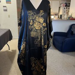 Winlar Black and Gold Dress One size fits most