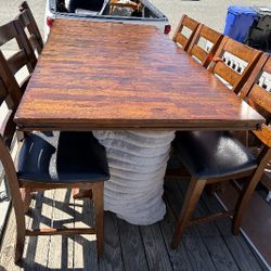 Dinner Table 
