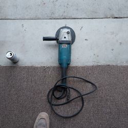Makita Grinder