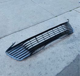 Front Lower Grille For Toyota Camry L / LE 2018 2019 2020