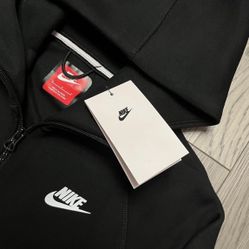 Reflective Nike Tech 