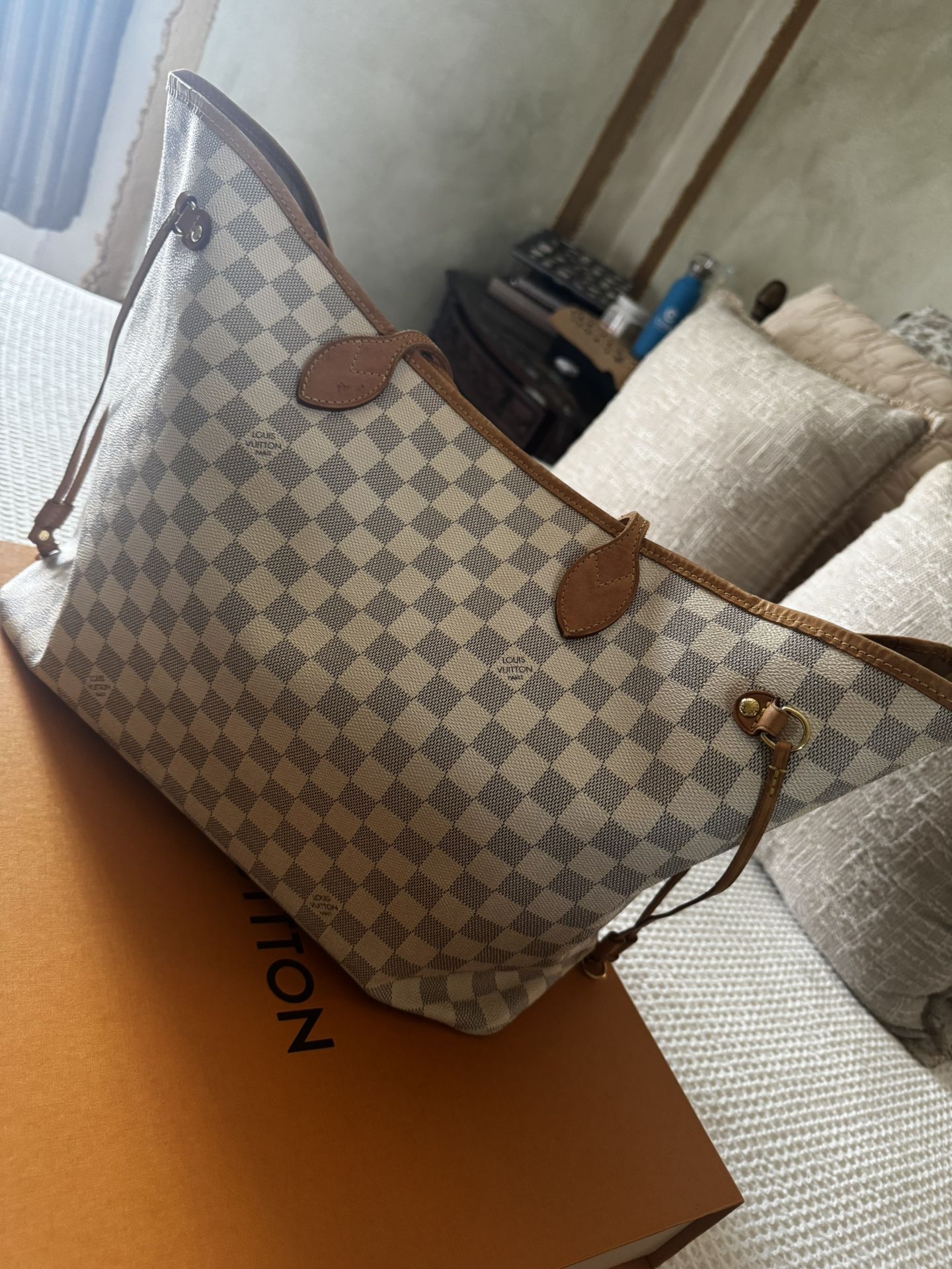 Authentic Louis Vuitton Bag Like New Condition