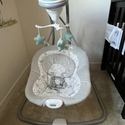 Graco baby swing 