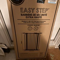 Regalo Easy Step Baby Gate