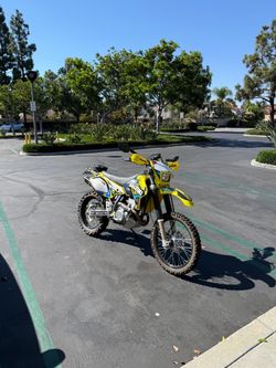 2023 Drz 400s